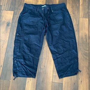 Maurice crop navy